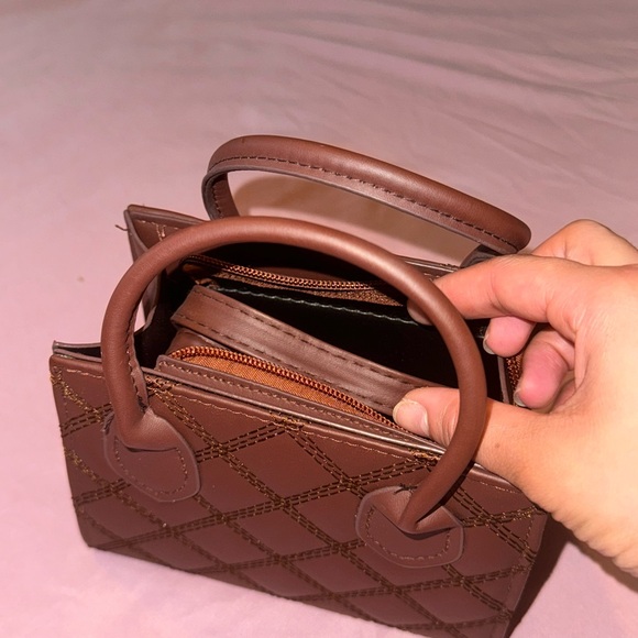 SHEIN Chic Brown Purse - Picture 4 of 9
